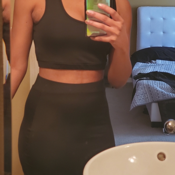 2 piece outfit - Picture 3 of 4